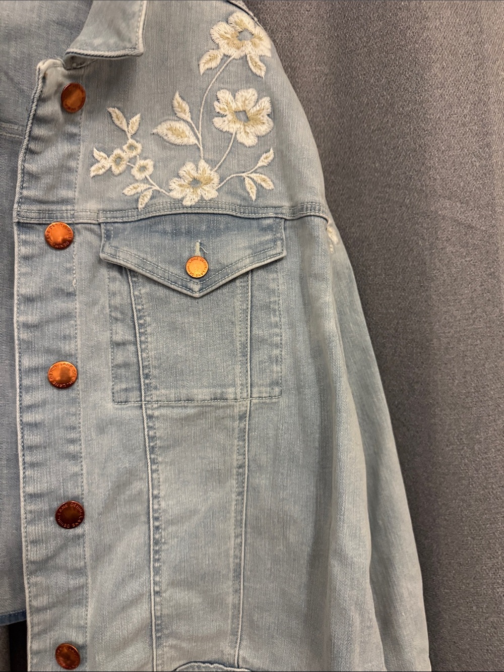 Lane Bryant Light Blue Denim Jacket with White Floral Embroidery - Picture 10 of 15